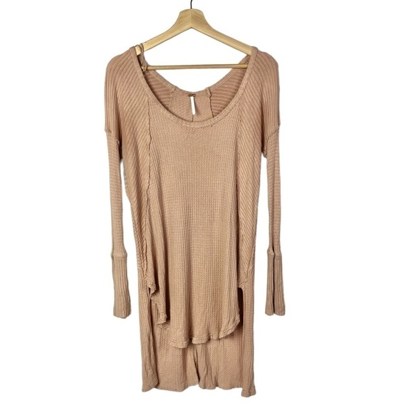 Free People Ventura Blush Tan Waffle Thermal Knit High Low Long Sleeve M - Picture 2 of 6